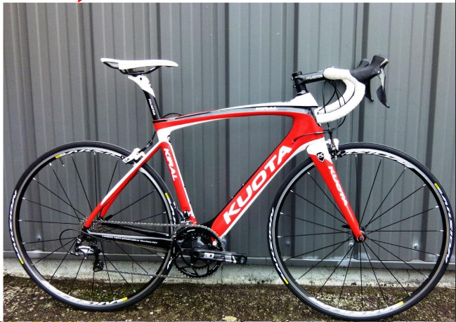 Vélo test tour kuota Kiral Ultegra blanc rouge Vélo test tour kuota Kiral Ultegra blanc rouge